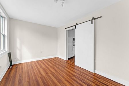 267 St-Jacques Street - Photo 5