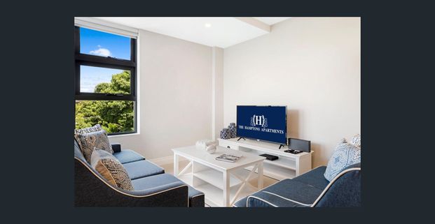 Fully Furnished. Stay 1 mth or more includes all utilities! - Photo 1