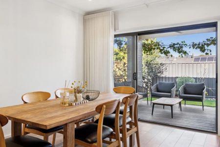 Stunning Modern Home with Premium Features in Modbury North - Photo 5