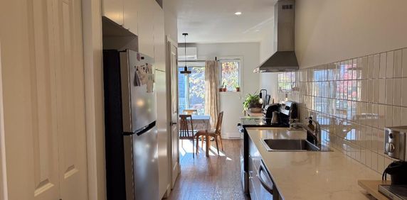 Appartement 2 chambres 2 SDB avec cour - Photo 2