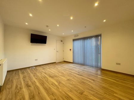 Studio to rent - Photo 3