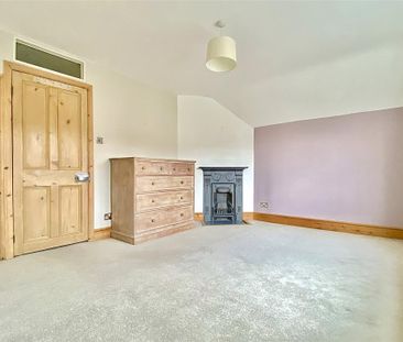 3 bedroom detached house to rent - Photo 2