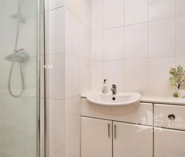 London Road, Burpham, Surrey, GU1 1FY - Photo 6