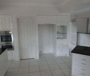 Spacious Executive Home in Prestigious Middle Ridge - Photo 1