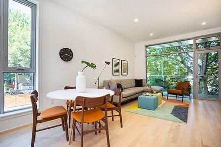 For Lease - 15 Cummings Street Unit# Th1, Toronto, Ontario - Photo 2