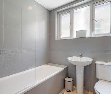 3 bedroom maisonette to rent - Photo 6