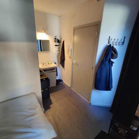 kamer 7 - 18 m2 - afzonderlijke slaapruimte - Baudelostraat 65 - Photo 4