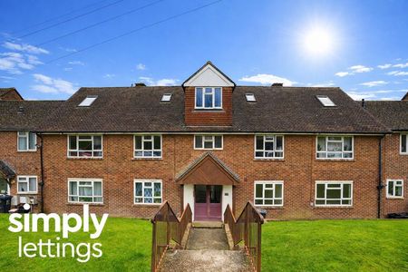 2 Bed property for rent - Photo 2