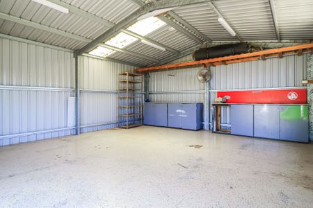 BIG SHED, BIG YARD, ENDLESS POSSIBILITIES - WELCOME TO 11 ALEXANDRA CLOSE! - Photo 3