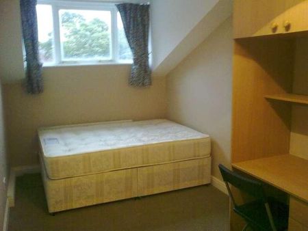 Flat, Victoria Street, Leeds, LS3 - Photo 3