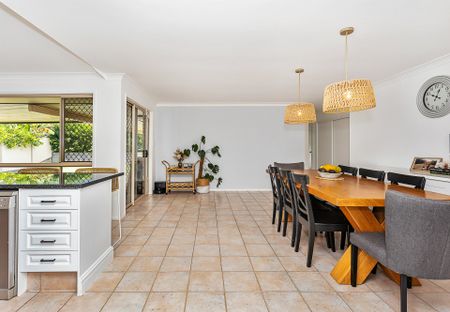 145 Wallandra Road, Mudgeeraba QLD 4213 - House For Rent | Domain - Photo 5