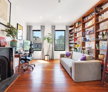 Expansive 249 sqm Three Bedroom Residence - Offered Unfurnished - Photo 1