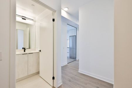 For Lease - 2495 Eglinton Avenue Unit# 1507, Mississauga, Ontario - Photo 4