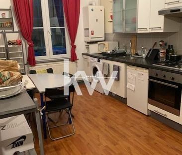 Location Appartement 5 pièces 85m² LILLE 59800 - Photo 3