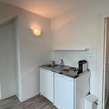 Appartement 1 pièces 19m2 REIMS 520 euros - Photo 1