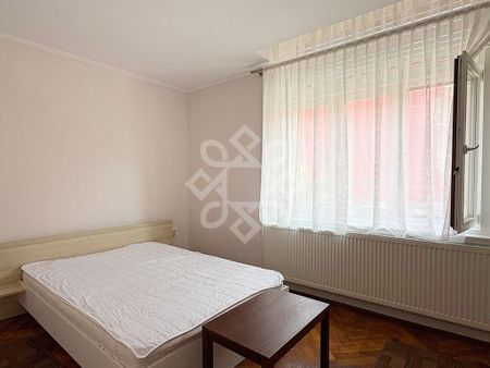 Studio de inchiriat in Piata Unirii din Oradea - Fotografie 3