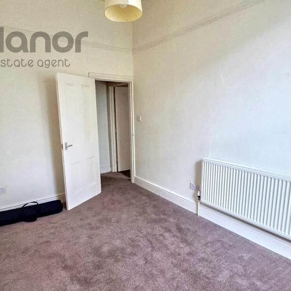 1 bedroom ground floor flat to rent - Photo 1