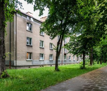 Przestronne 2 pok. z balkonem w Zielonej okolicy - Zdjęcie 6