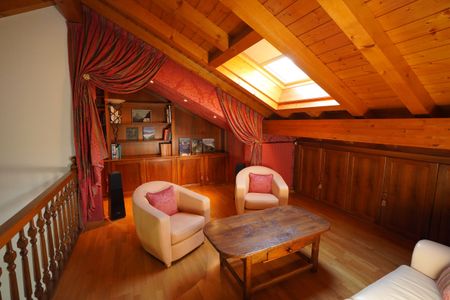 MAGNIFICENT PENTHOUSE FOR RENT IN GRAVELONE - Photo 5