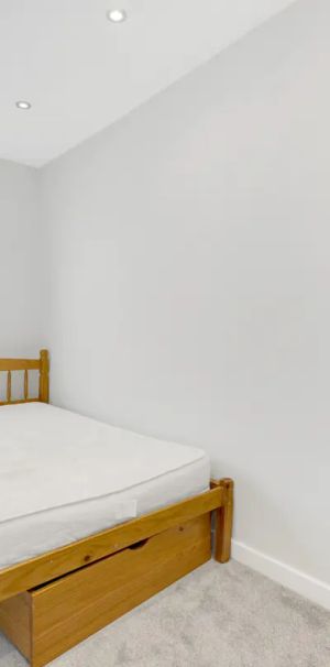 2 bedroom flat in Upper Holloway - Photo 1