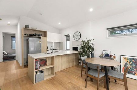 3/63 Crown Street, Flemington VIC 3031 - Photo 3