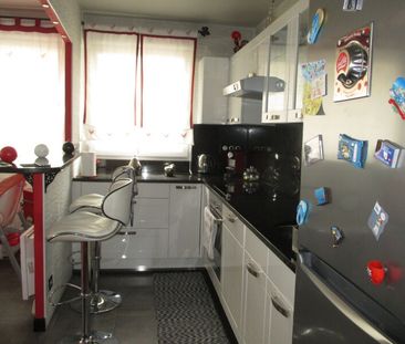 Location Appartement 3 pièces 74m² FLEURY LES AUBRAIS 45400 - Photo 6