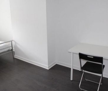 4 bedroom flat to rent - Photo 5