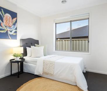 Modern Family Living in a Peaceful Location - Photo 5