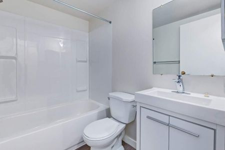 Renovated Suite - 2 Bedroom - Photo 5