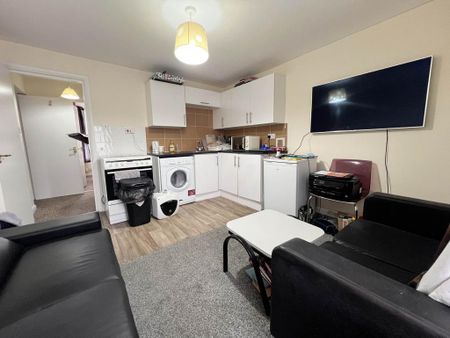 1 bedroom flat to rent - Photo 4