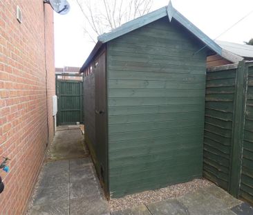 2 bedroom semi-detached house to rent - Photo 6