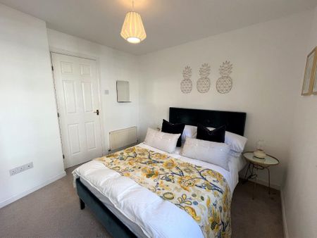 2 bedroom flat to rent - Photo 4