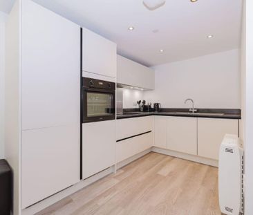 1 bedroom flat to rent - Photo 6