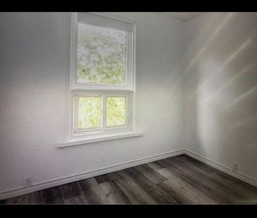 For Lease - 12 Lawrence Avenue Unit# Upper, Guelph, Ontario - Photo 3