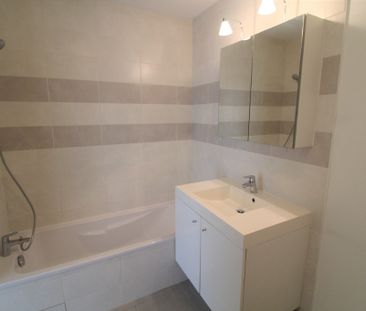 Location Appartement 2 pièces 46m² - Photo 5