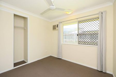 Fully Airconditioned - Two Living Areas - Side Access - Photo 2