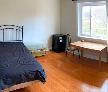 For Lease - RM L 81 Dentonia Park Avenue, Toronto, Ontario - Photo 1