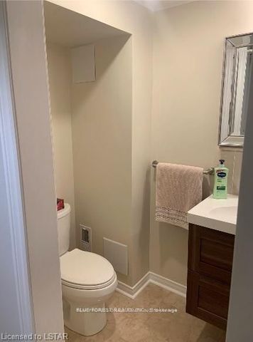 For Lease - 19 Constable LOWER Street, London North, Ontario - Photo 3