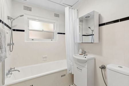 2/3 Caronia Avenue, Cronulla NSW 2230 - Apartment For Rent | Domain - Photo 2