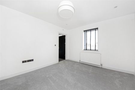 Suffolk Road, London, SE25 - Photo 4