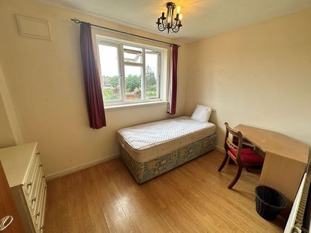 Kingsham Avenue, Chichester - Photo 5