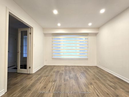 For Lease - 897 Caldwell Street, Newmarket, Ontario - Photo 3