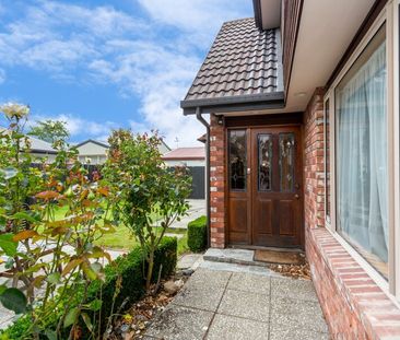 Pet friendly family home in Burnside High School zone! - Photo 6