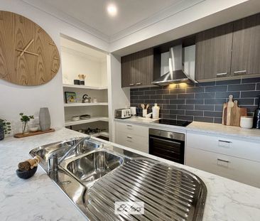 Impeccable Near New Home! - Photo 6