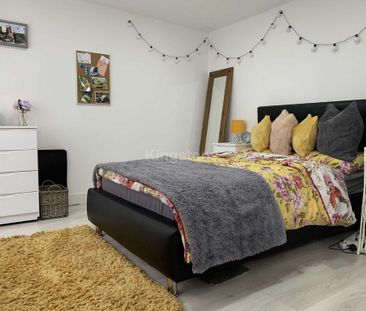 6 bedroom end of terrace house to rent - Photo 6