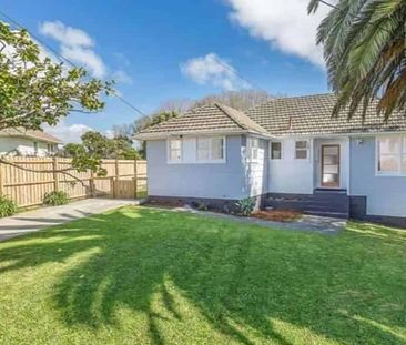 3 Bedroom House in Panmure - Photo 5