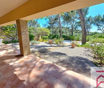 MAISON/VILLA Sanary-sur-Mer 5 pièce(s) LOCATION SAISONNIERE/VACANCE... - Photo 3