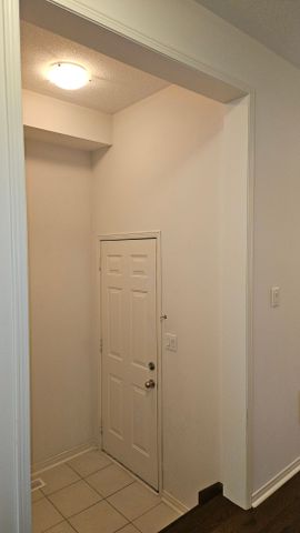 For Lease - 96 Fortis Crescent, Bradford West Gwillimbury, Ontario - Photo 3