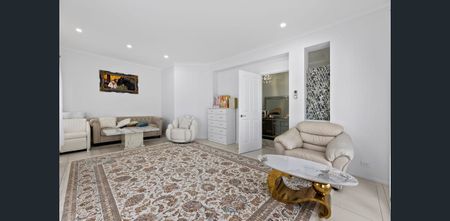 Luxury Two-Storey Residence in Prestigious Mawson Lakes - Photo 2