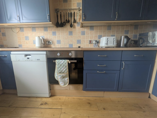 2 bedroom house share to rent - Photo 1